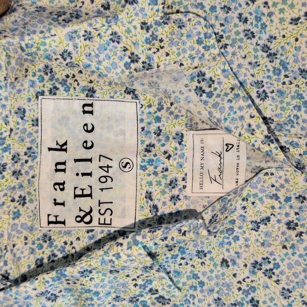 Frank and Eileen Frank shirt. Blue floral. Size S. - Picture 2 of 3